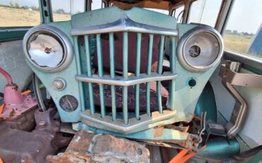 Jeep-Wagoneer-1960-20