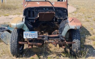 Jeep-Wagoneer-1960-8