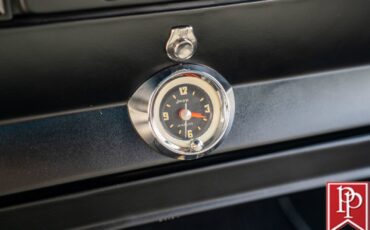 Jeep-Wagoneer-1968-SUV-28