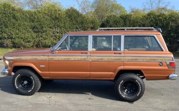 Jeep-Wagoneer-1973-Orange-Tan-2
