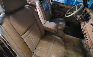 Jeep-Wagoneer-1985-SUV-1