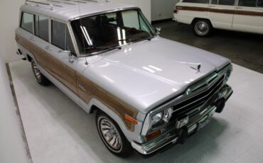 Jeep-Wagoneer-1986-SUV-32