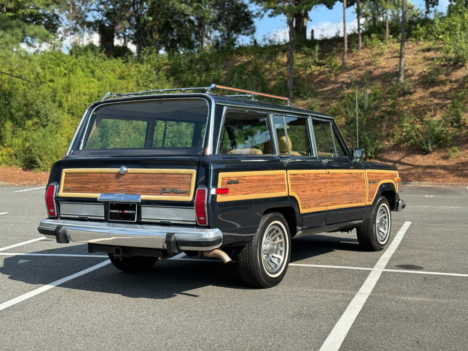Jeep-Wagoneer-1988-Wagon-11