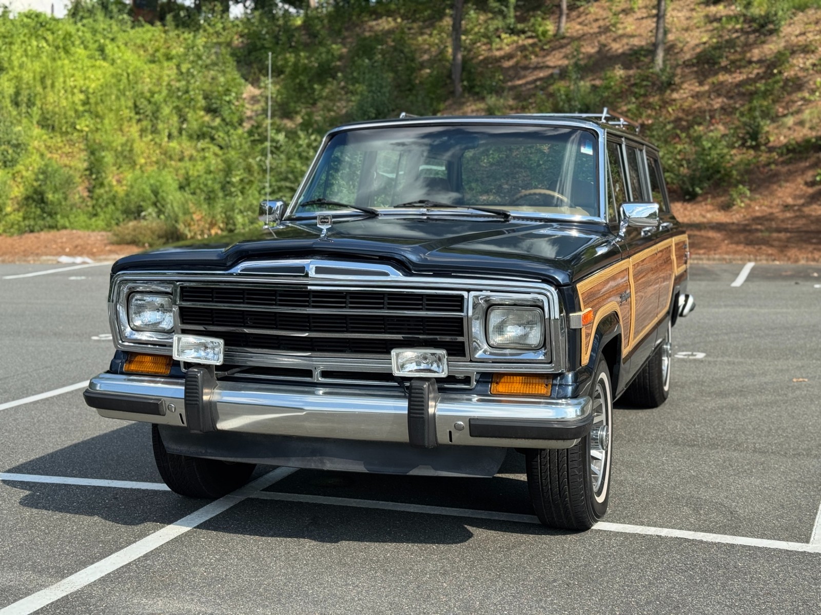 Jeep-Wagoneer-1988-Wagon-2