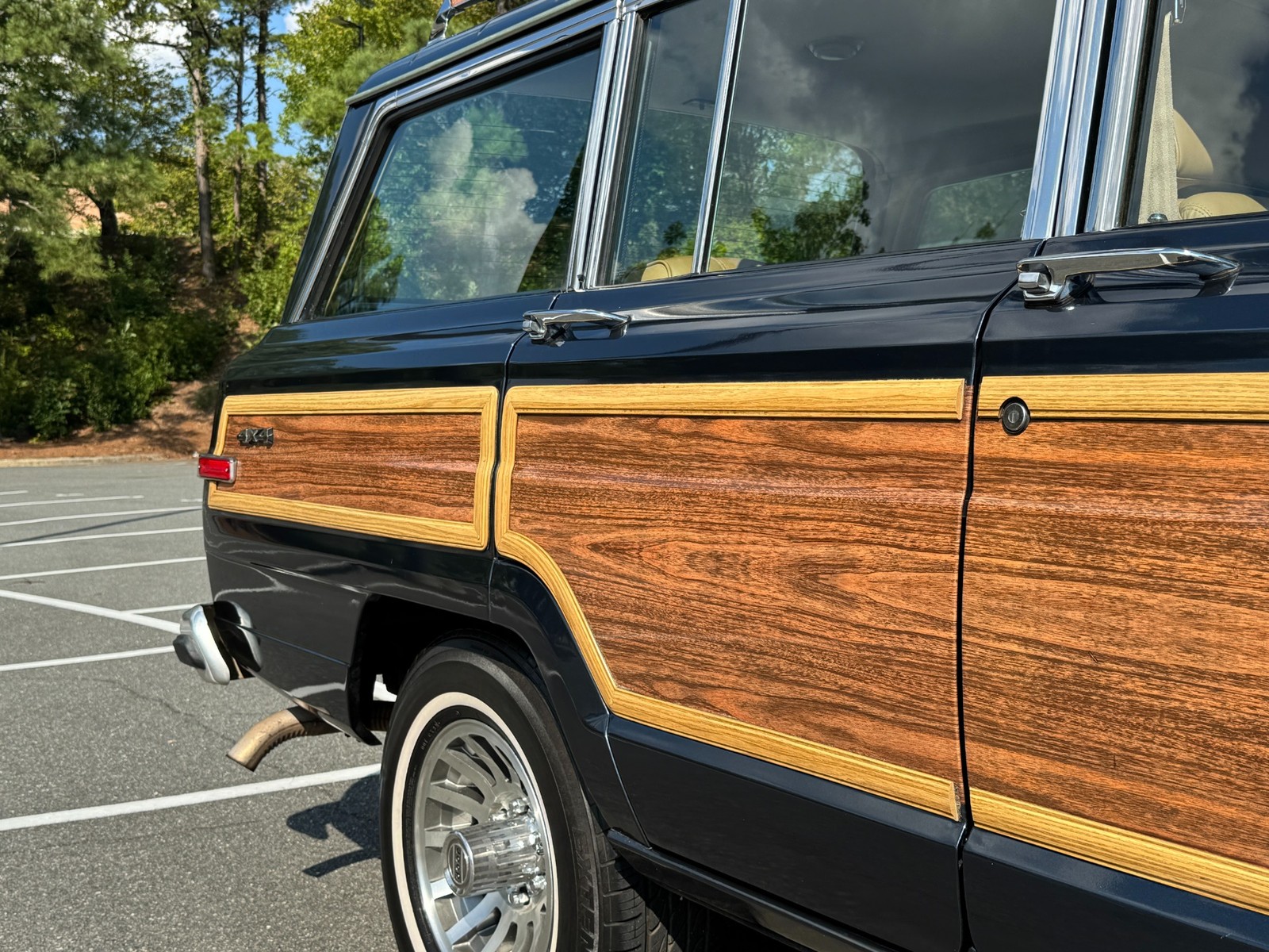 Jeep-Wagoneer-1988-Wagon-21