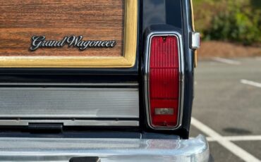 Jeep-Wagoneer-1988-Wagon-23