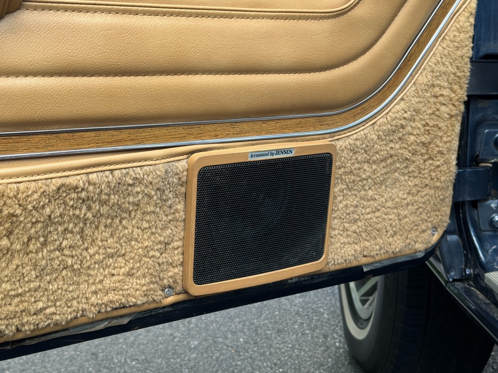 Jeep-Wagoneer-1988-Wagon-28