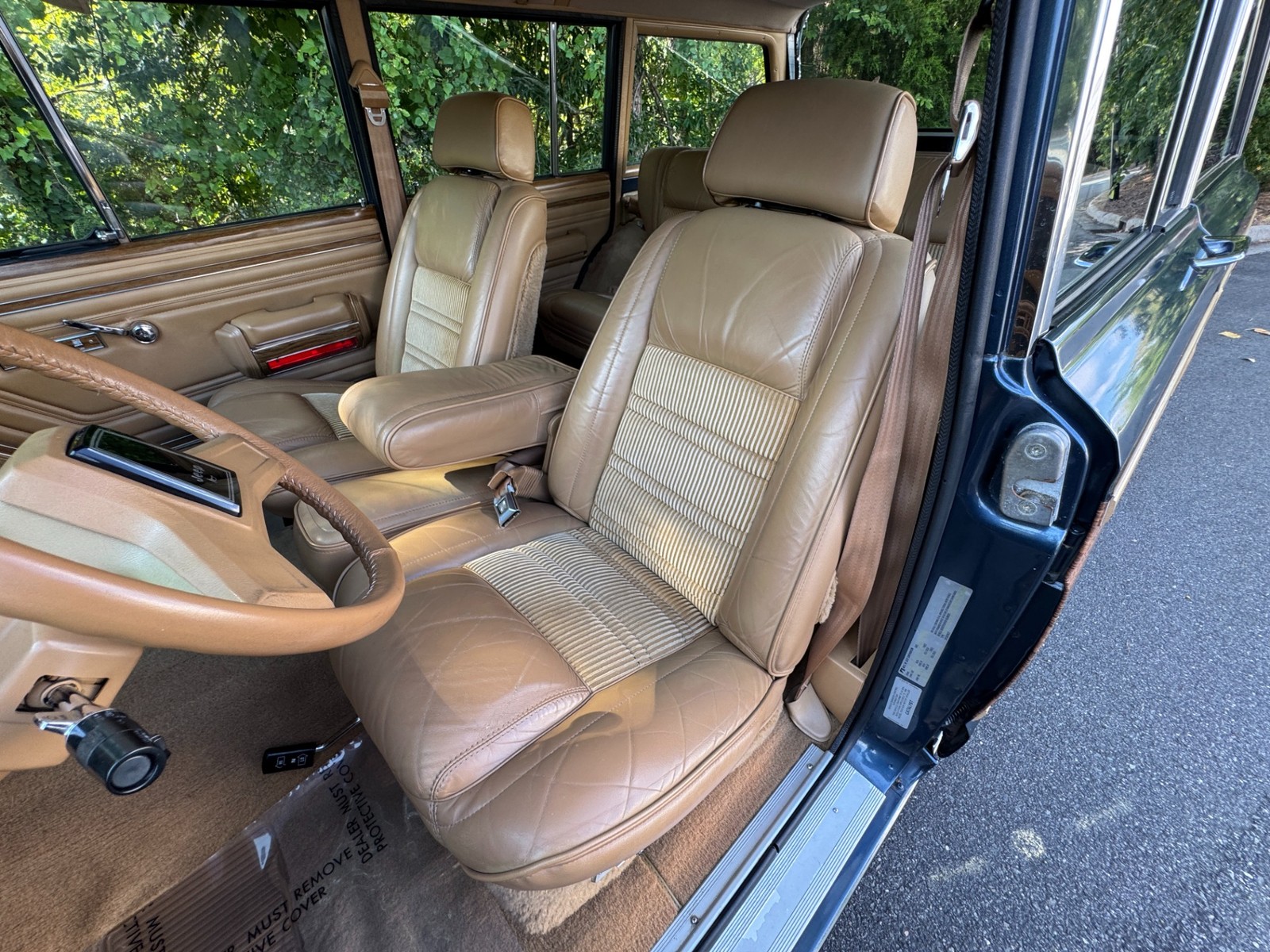 Jeep-Wagoneer-1988-Wagon-30