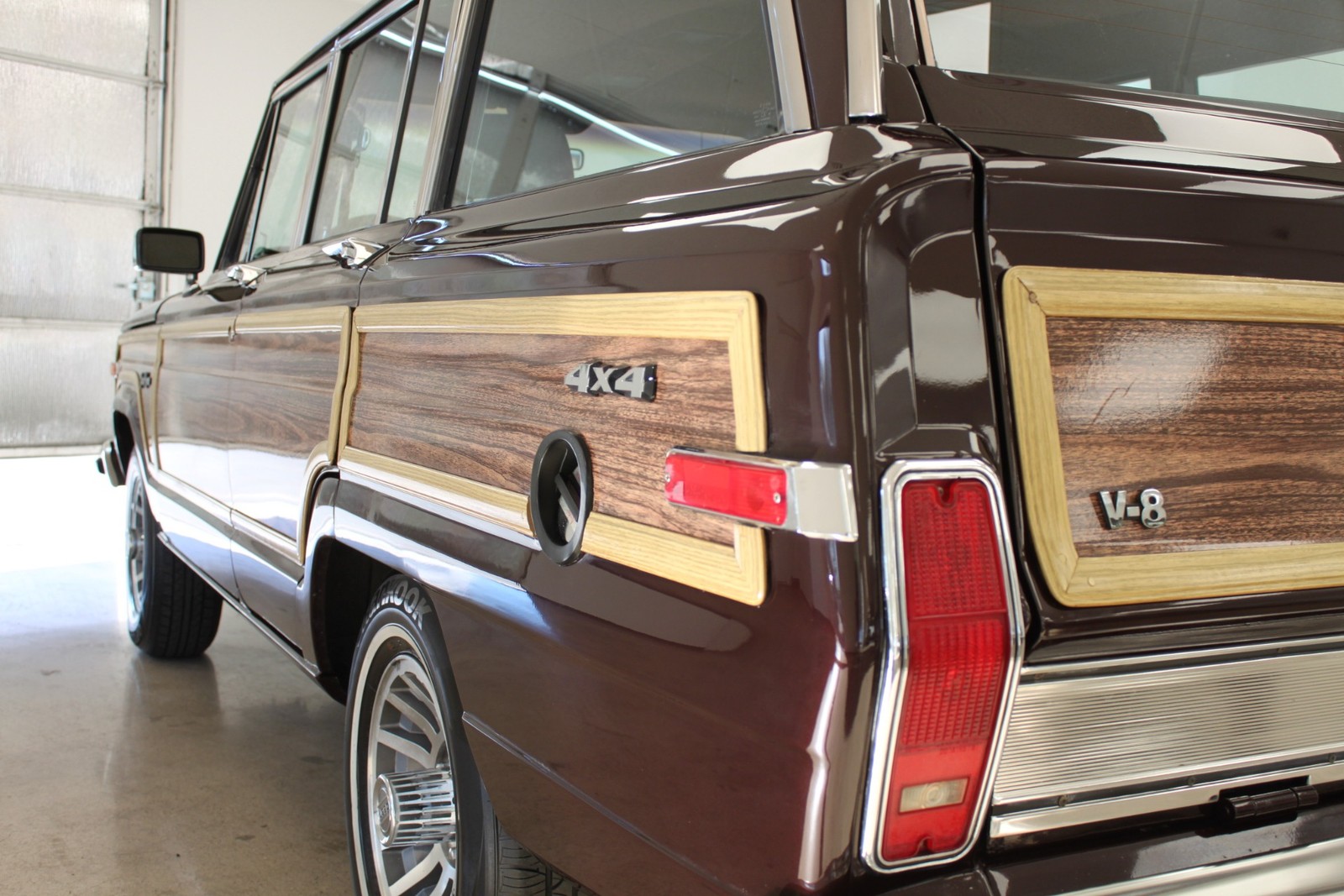 Jeep-Wagoneer-1989-Wagon-21