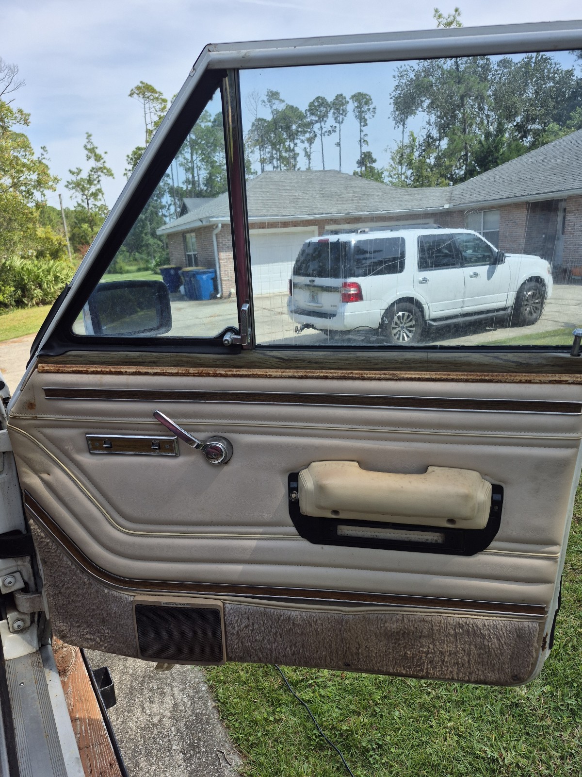 Jeep-Wagoneer-1990-Wagon-15