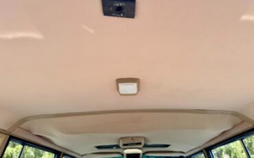 Jeep-Wagoneer-1991-SUV-36