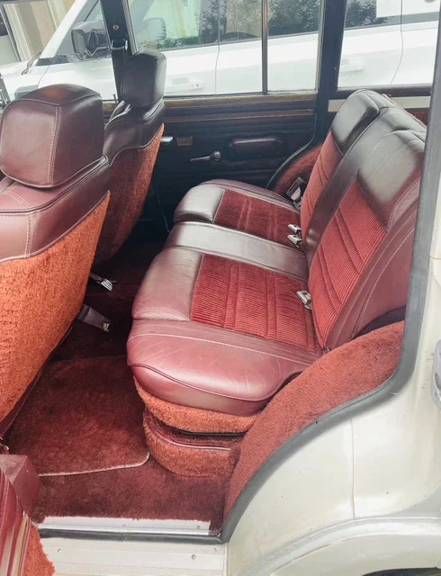 Jeep-Wagoneer-limited-1988-White-Burgundy-5