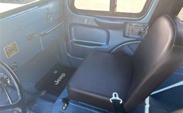 Jeep-Willys-1955-Blue-Tan-24
