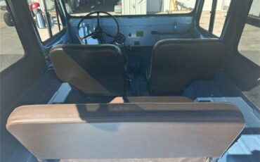 Jeep-Willys-1955-Blue-Tan-32