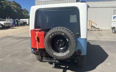 Jeep-Willys-1955-Blue-Tan-4