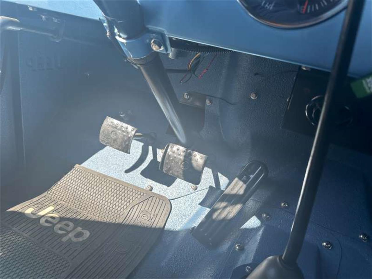 Jeep-Willys-1955-Blue-Tan-43
