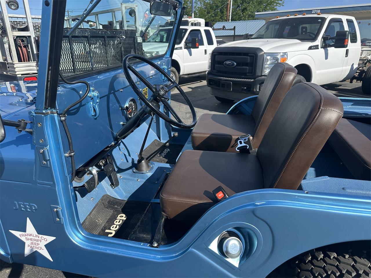 Jeep-Willys-1955-Blue-Tan-46