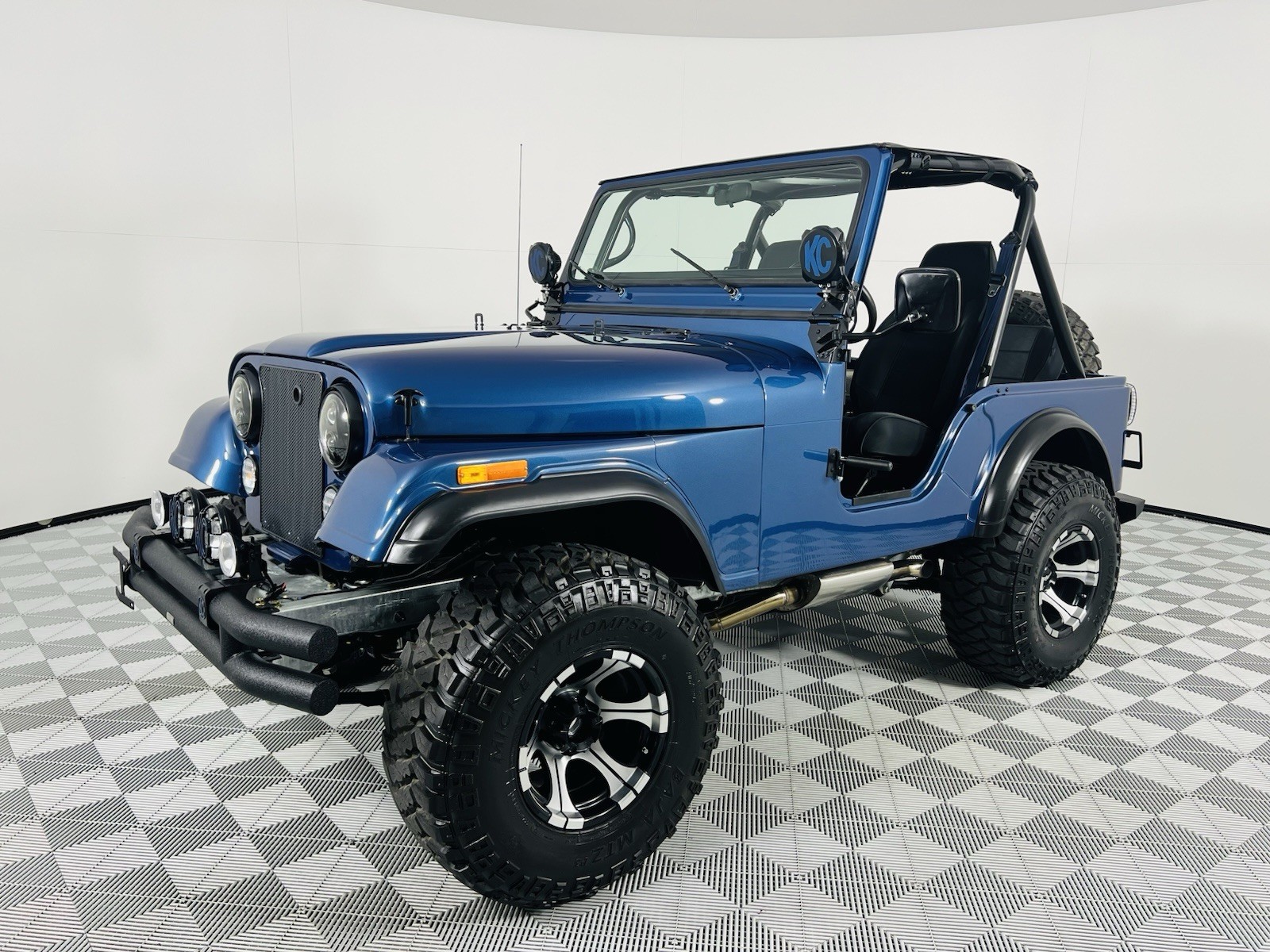 Jeep-Wrangler-1981-11