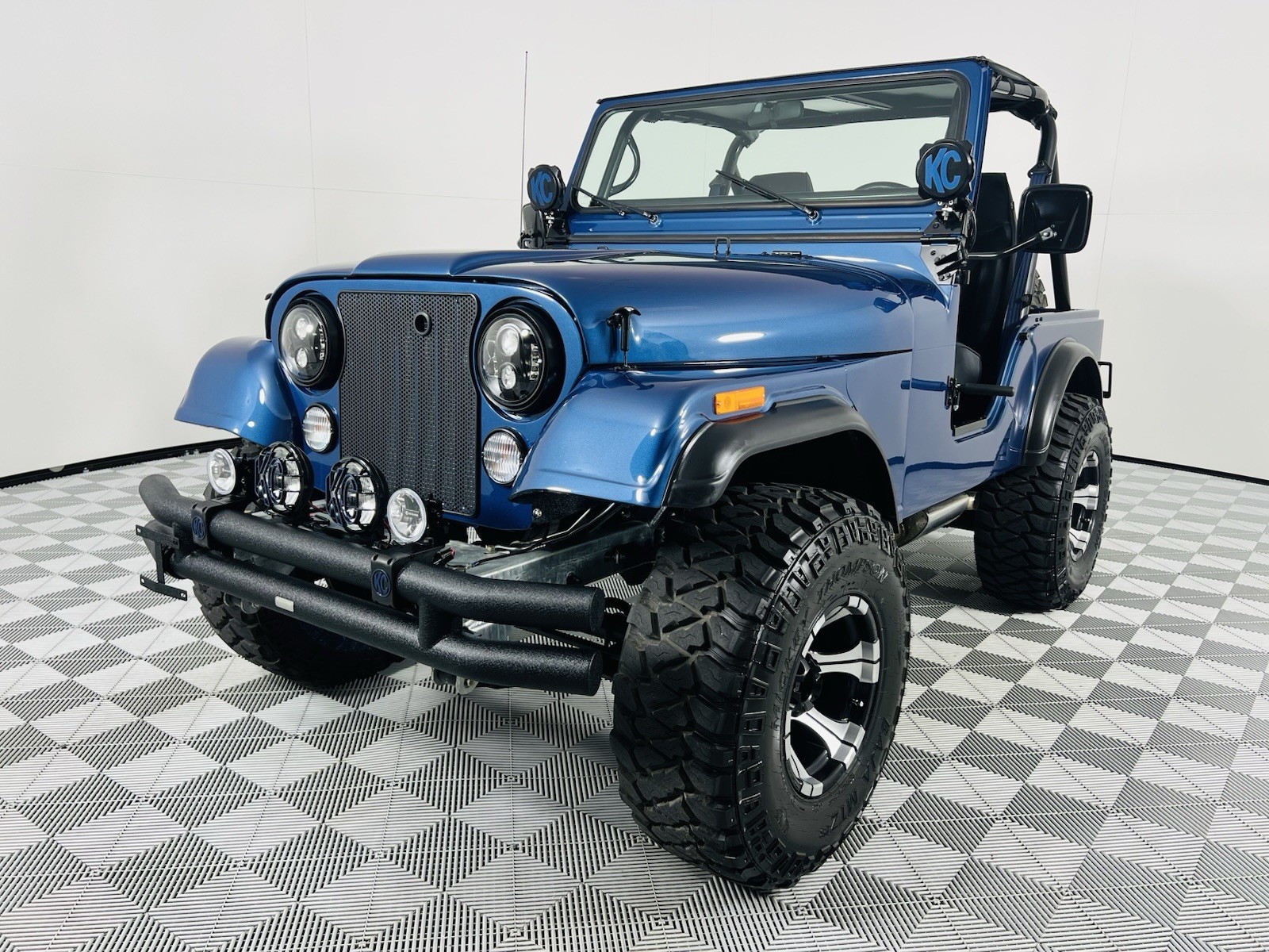 Jeep-Wrangler-1981-12