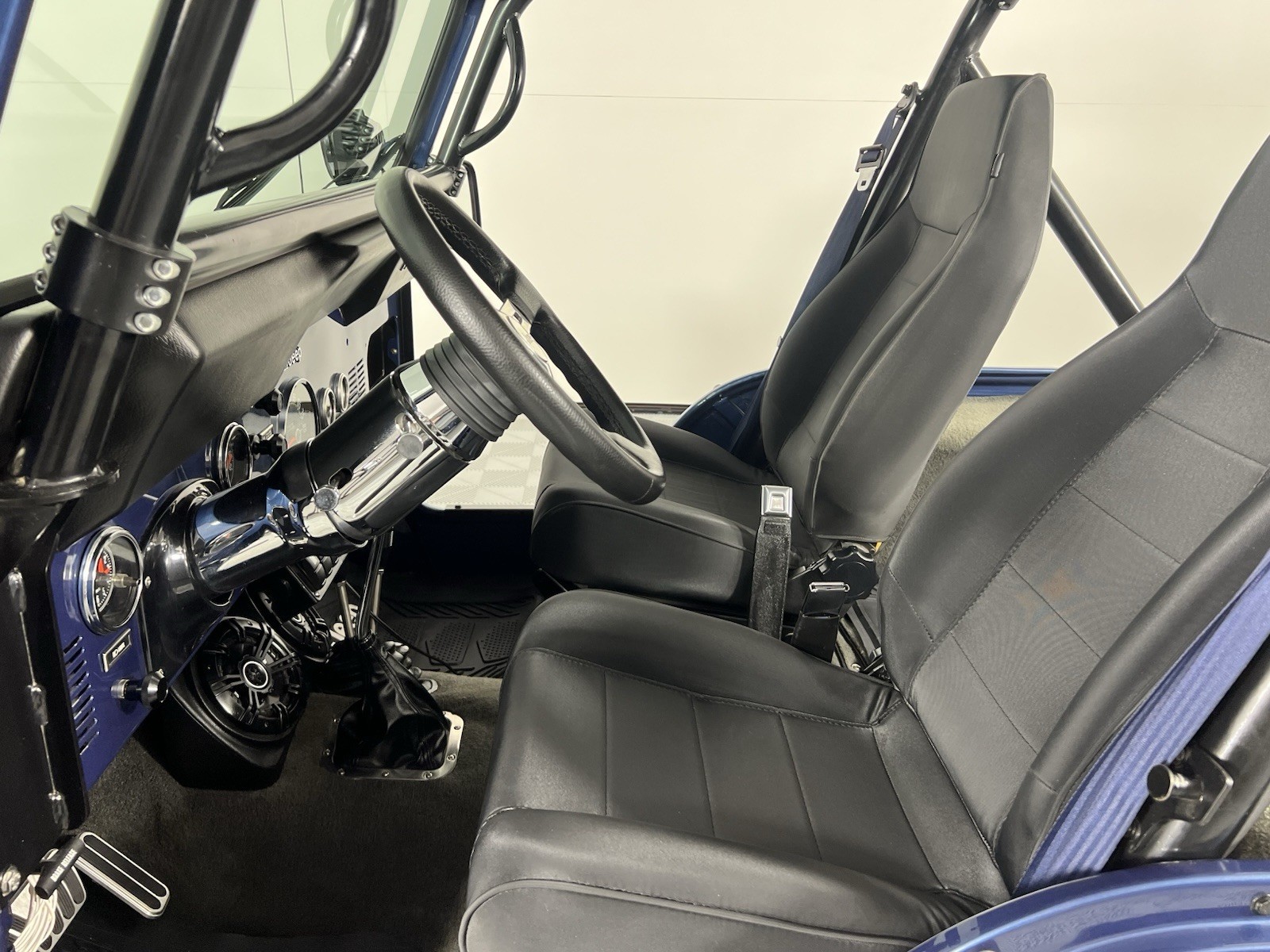 Jeep-Wrangler-1981-14