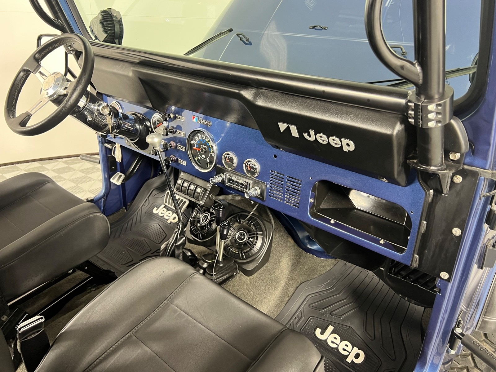 Jeep-Wrangler-1981-30