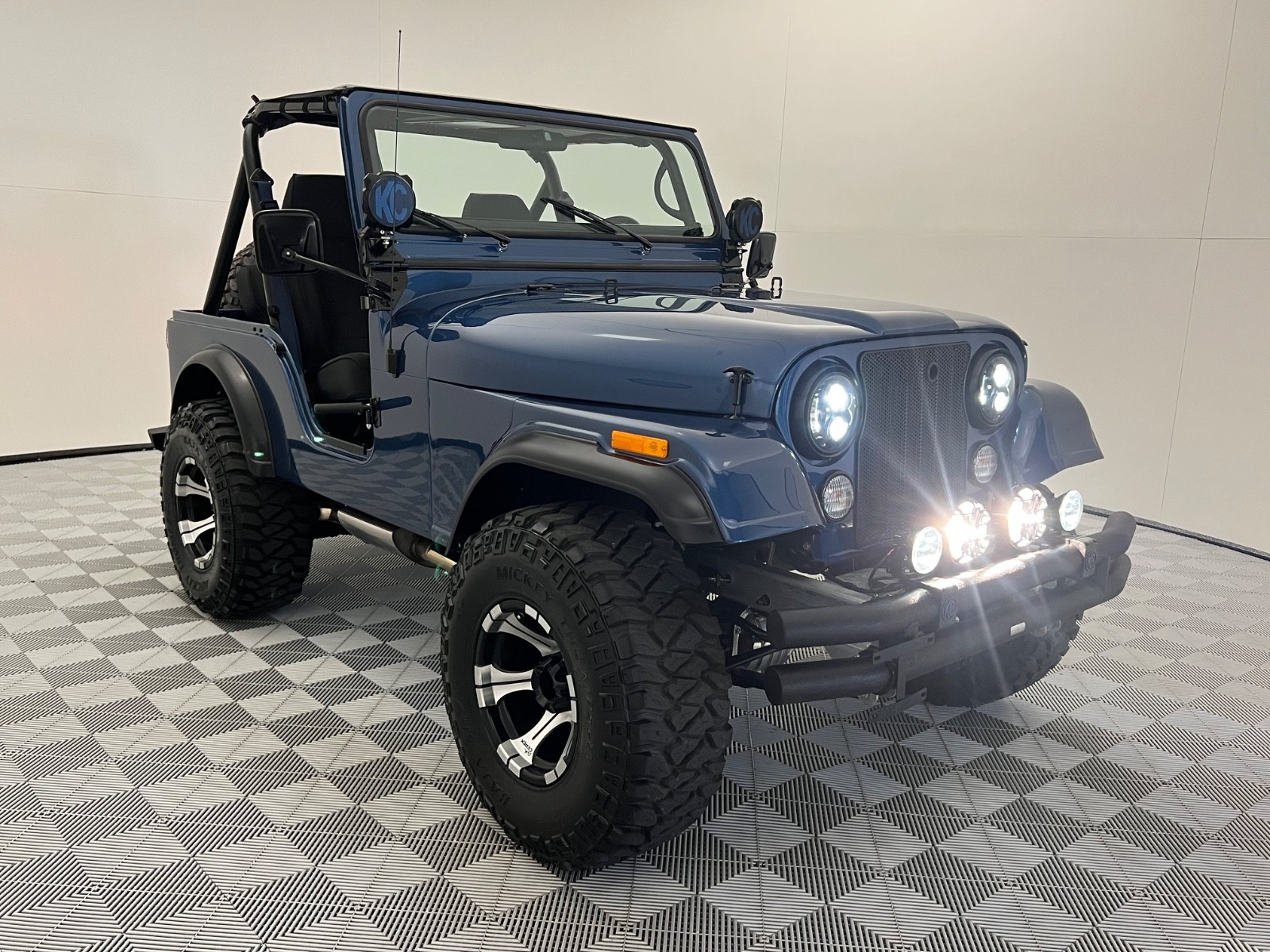 Jeep-Wrangler-1981-36