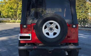 Jeep-Wrangler-1988-Red-Black-3