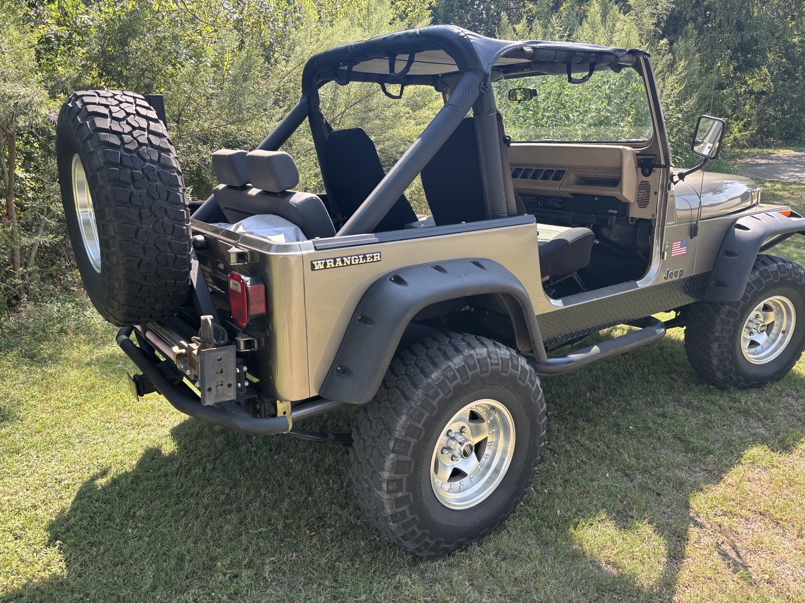 Jeep-Wrangler-1989-3