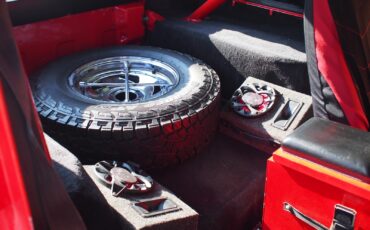Jeep-Wrangler-1989-SUV-11