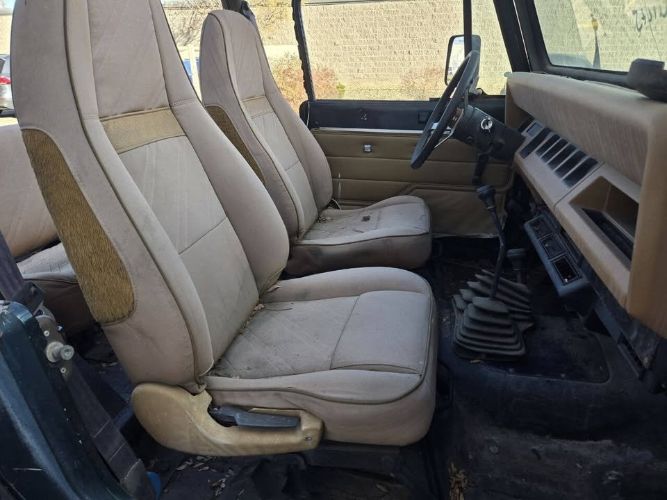 Jeep-Wrangler-1994-Green-Beige-12