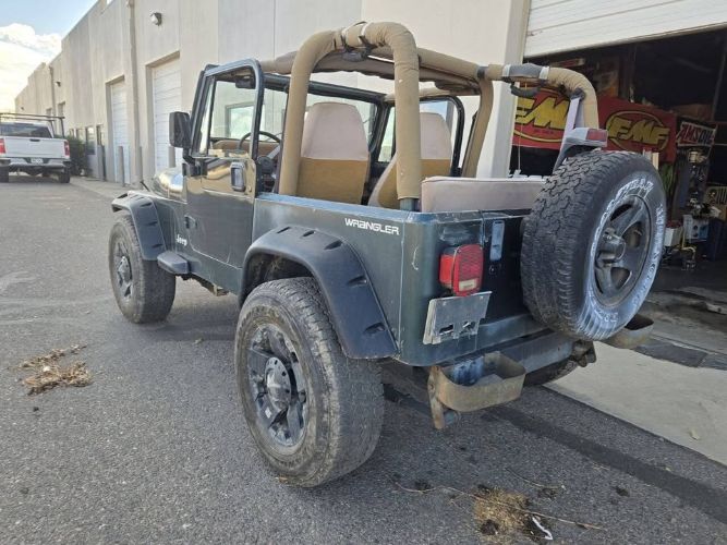 Jeep-Wrangler-1994-Green-Beige-18