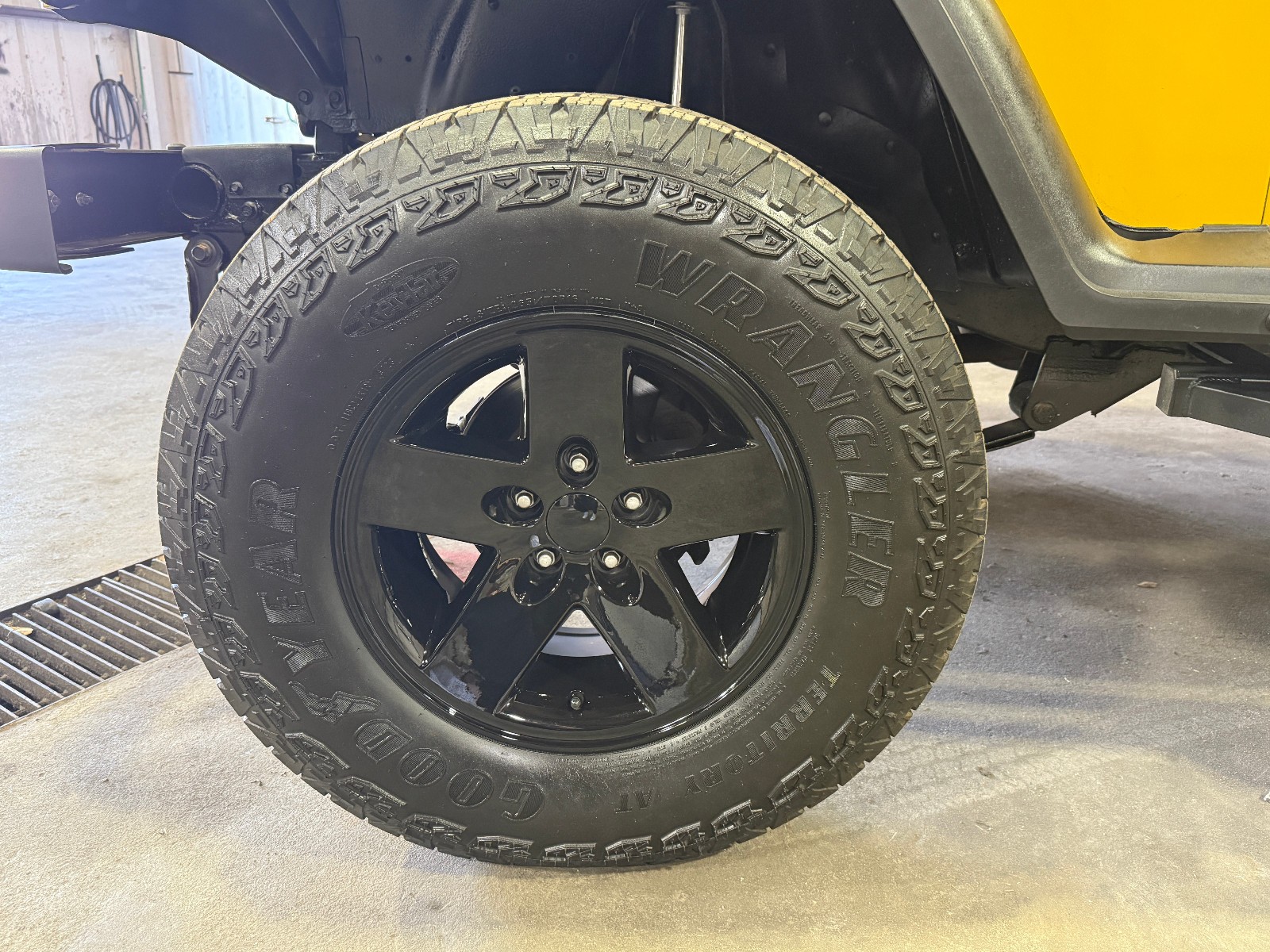 Jeep-Wrangler-1995-SUV-14