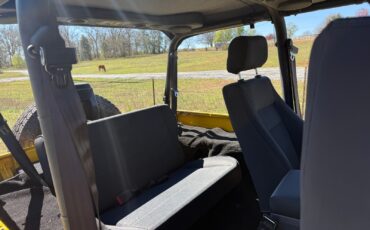 Jeep-Wrangler-1995-SUV-9