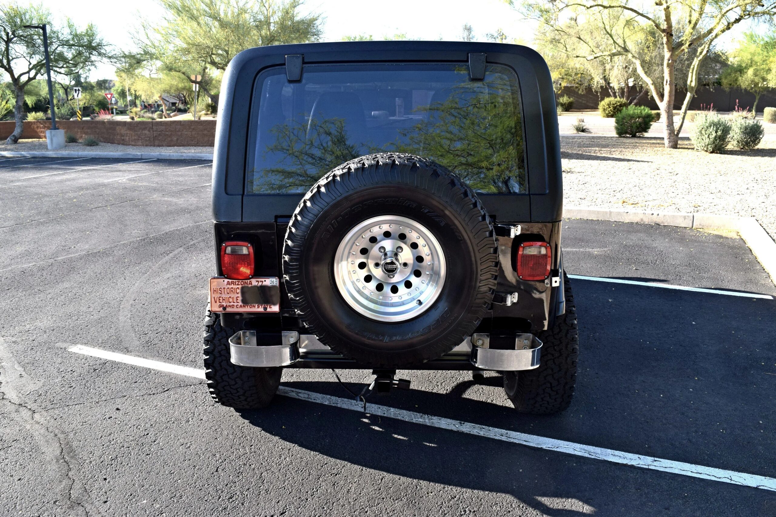 Jeep-Wrangler-4wd-1987-Black-Black-11