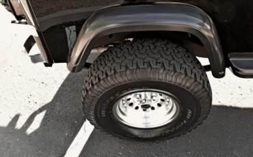 Jeep-Wrangler-4wd-1987-Black-Black-13