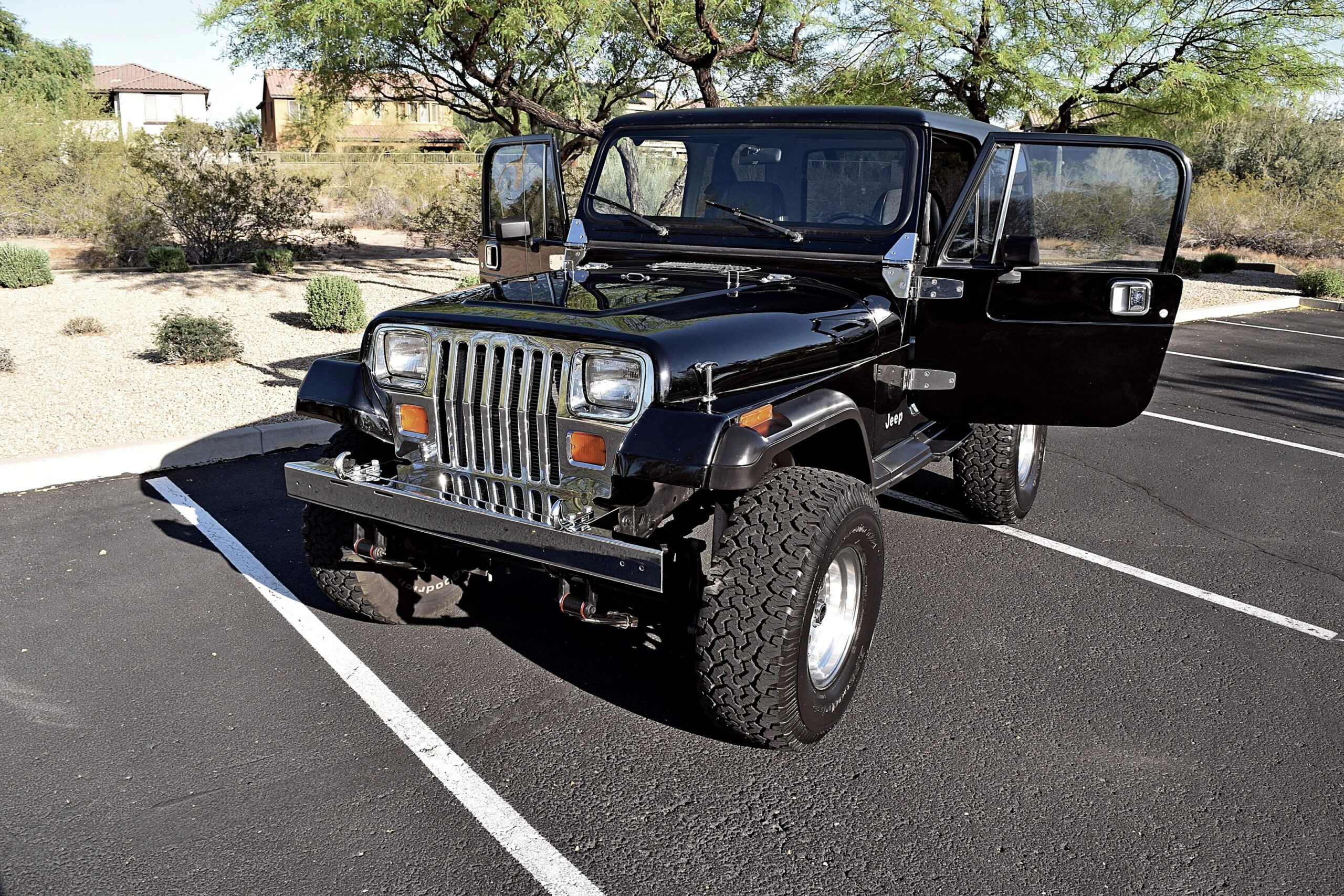Jeep-Wrangler-4wd-1987-Black-Black-18