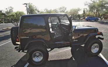 Jeep-Wrangler-4wd-1987-Black-Black-20