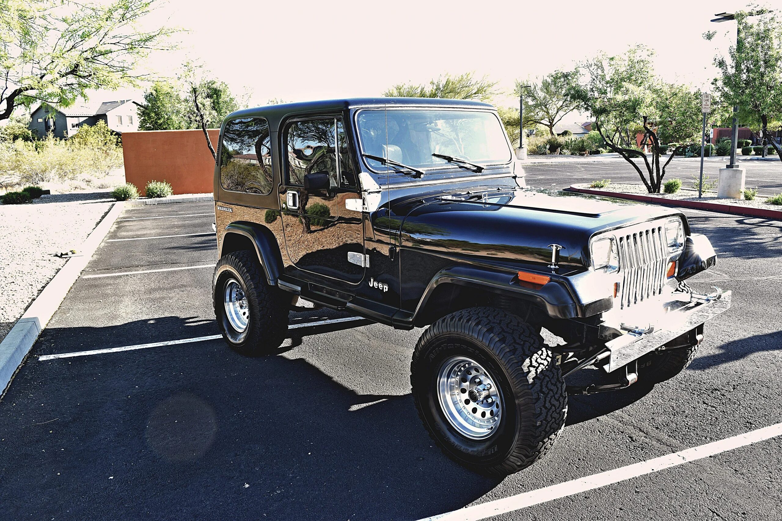Jeep-Wrangler-4wd-1987-Black-Black-25