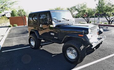 Jeep-Wrangler-4wd-1987-Black-Black-26
