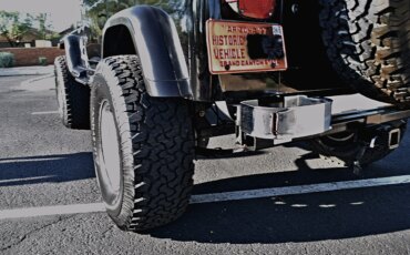 Jeep-Wrangler-4wd-1987-Black-Black-3