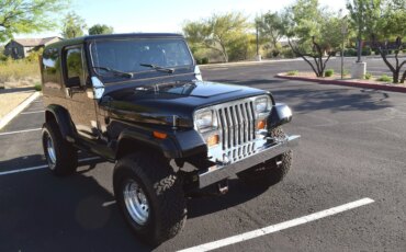 Jeep-Wrangler-4wd-1987-Black-Black-32