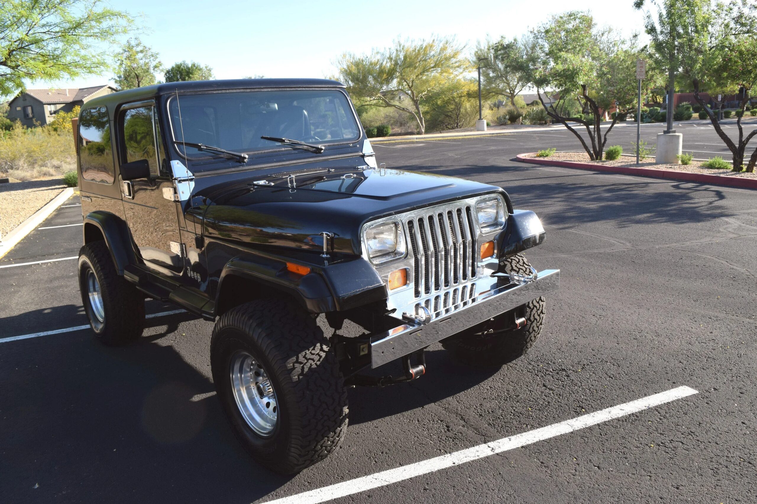 Jeep-Wrangler-4wd-1987-Black-Black-32