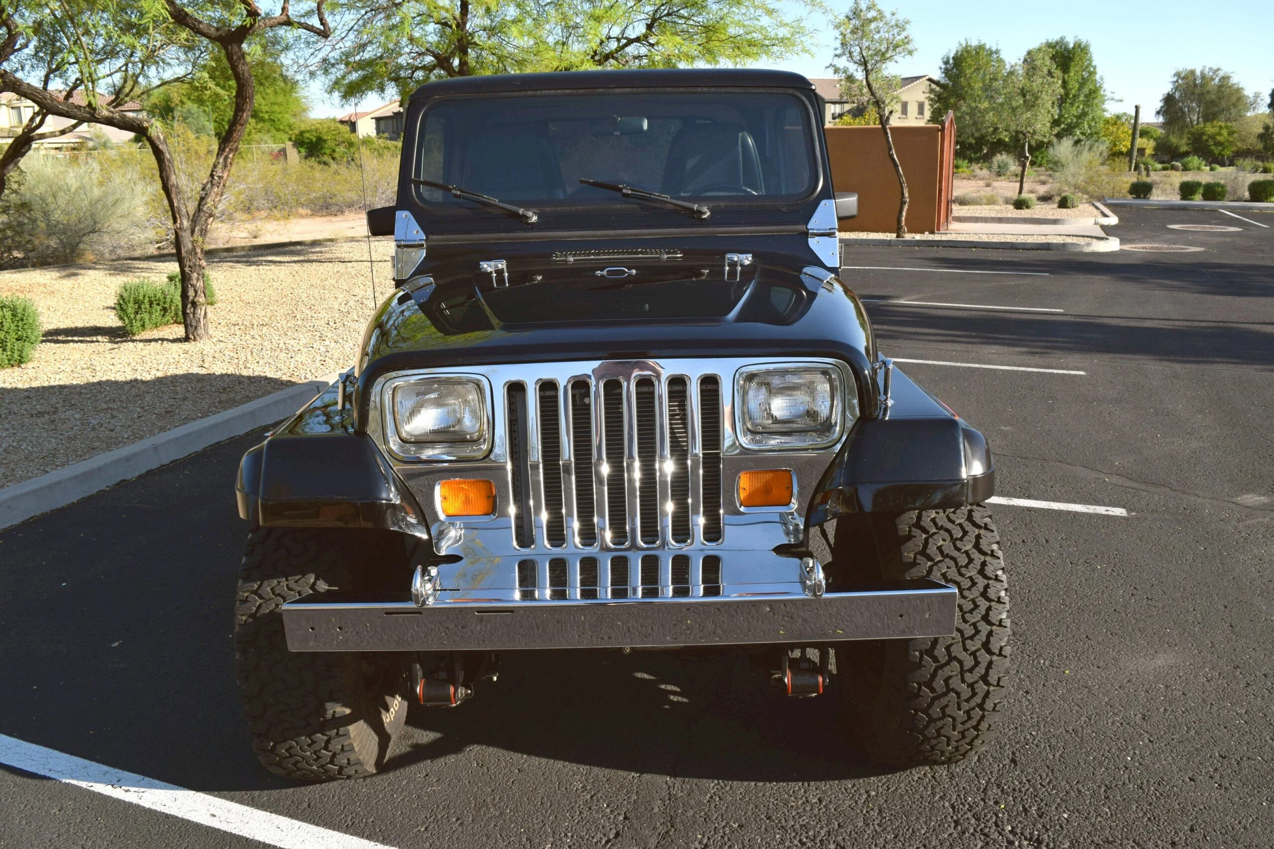 Jeep-Wrangler-4wd-1987-Black-Black-8