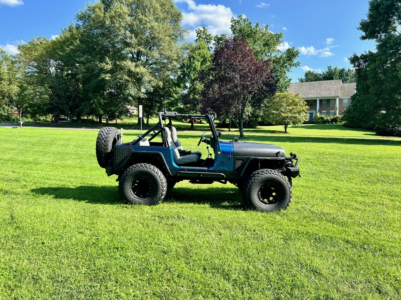 Jeep-Wrangler-4wd-1989-Blue-2