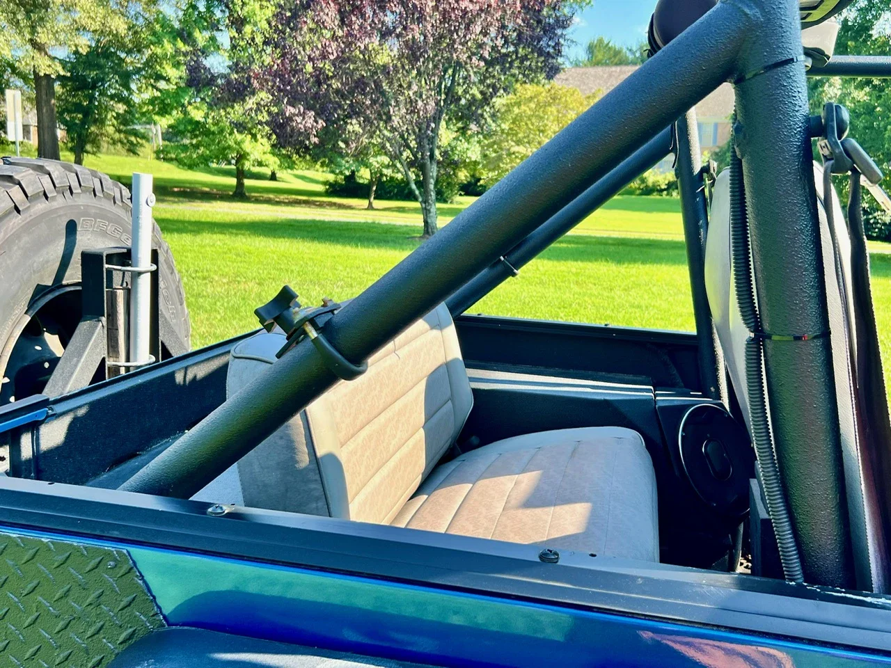 Jeep-Wrangler-4wd-1989-Blue-21