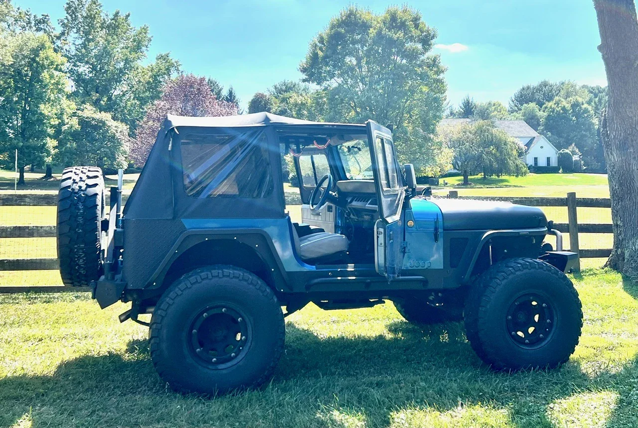 Jeep-Wrangler-4wd-1989-Blue-25