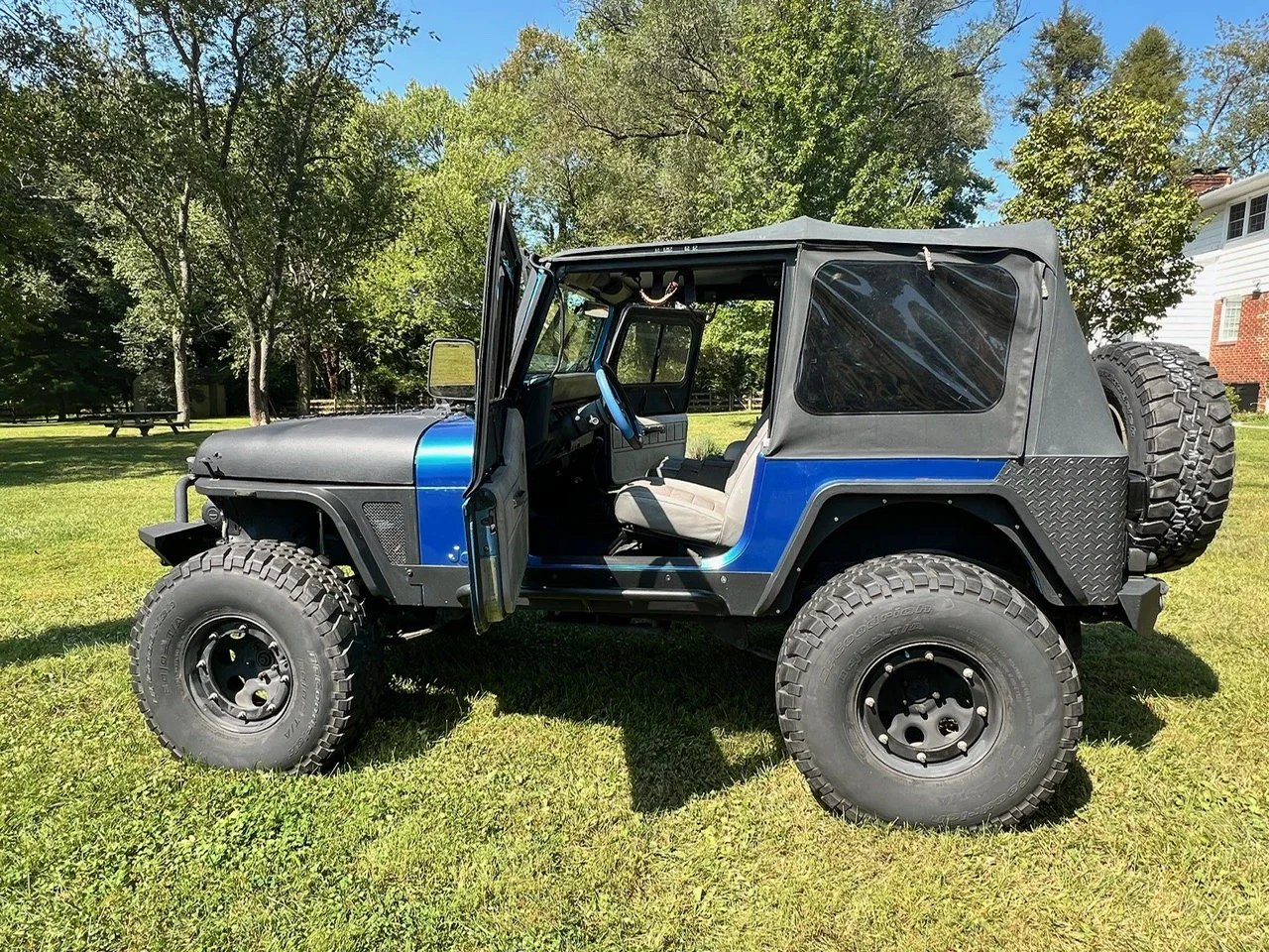 Jeep-Wrangler-4wd-1989-Blue-27