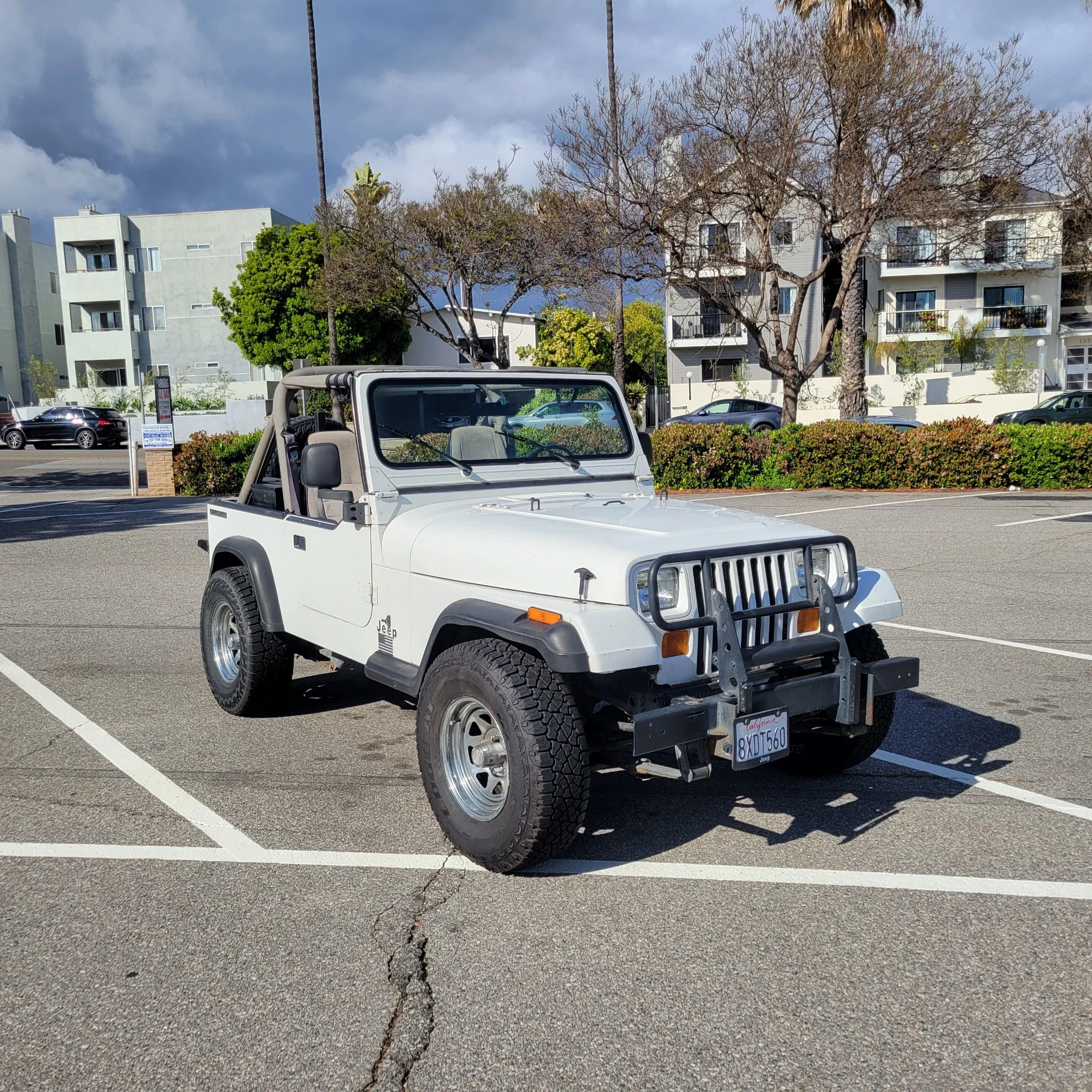 Jeep-Wrangler-4wd-1989-White-Gray-1