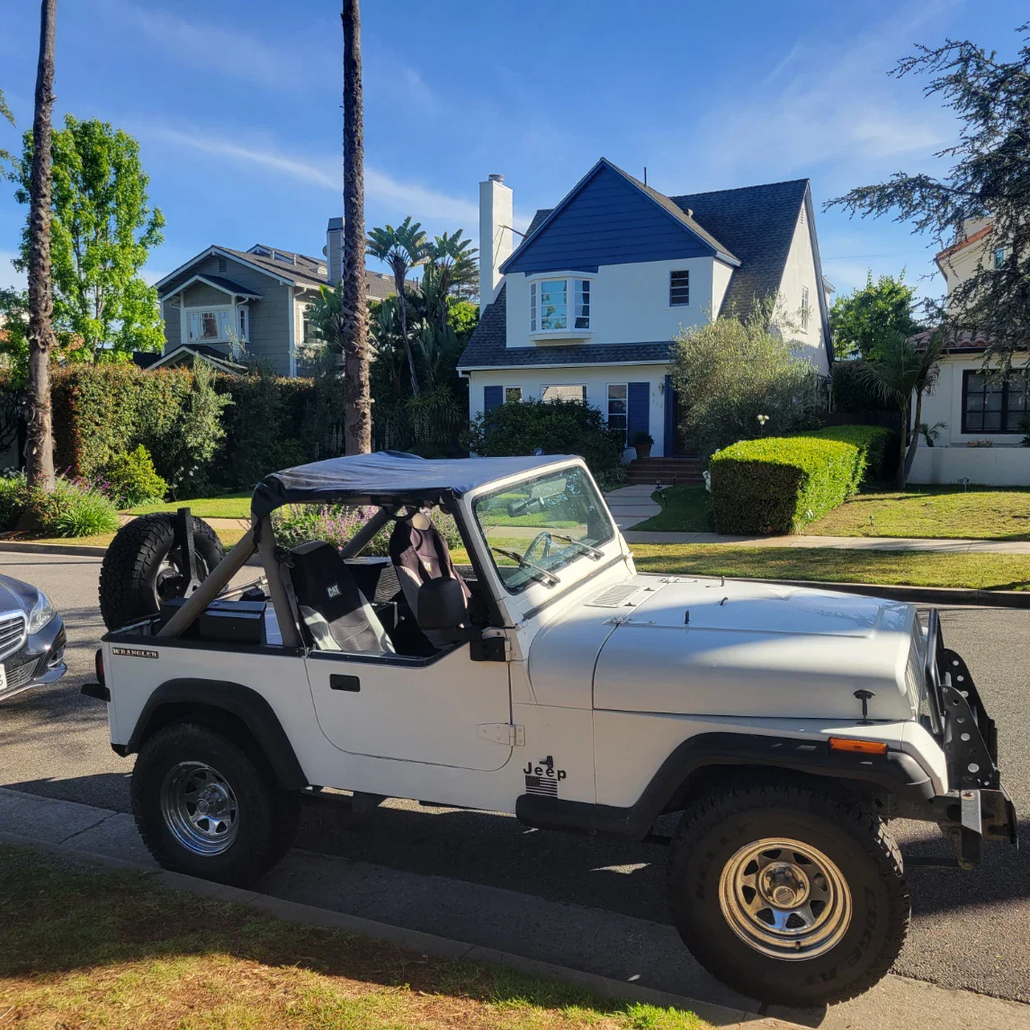 Jeep-Wrangler-4wd-1989-White-Gray-16
