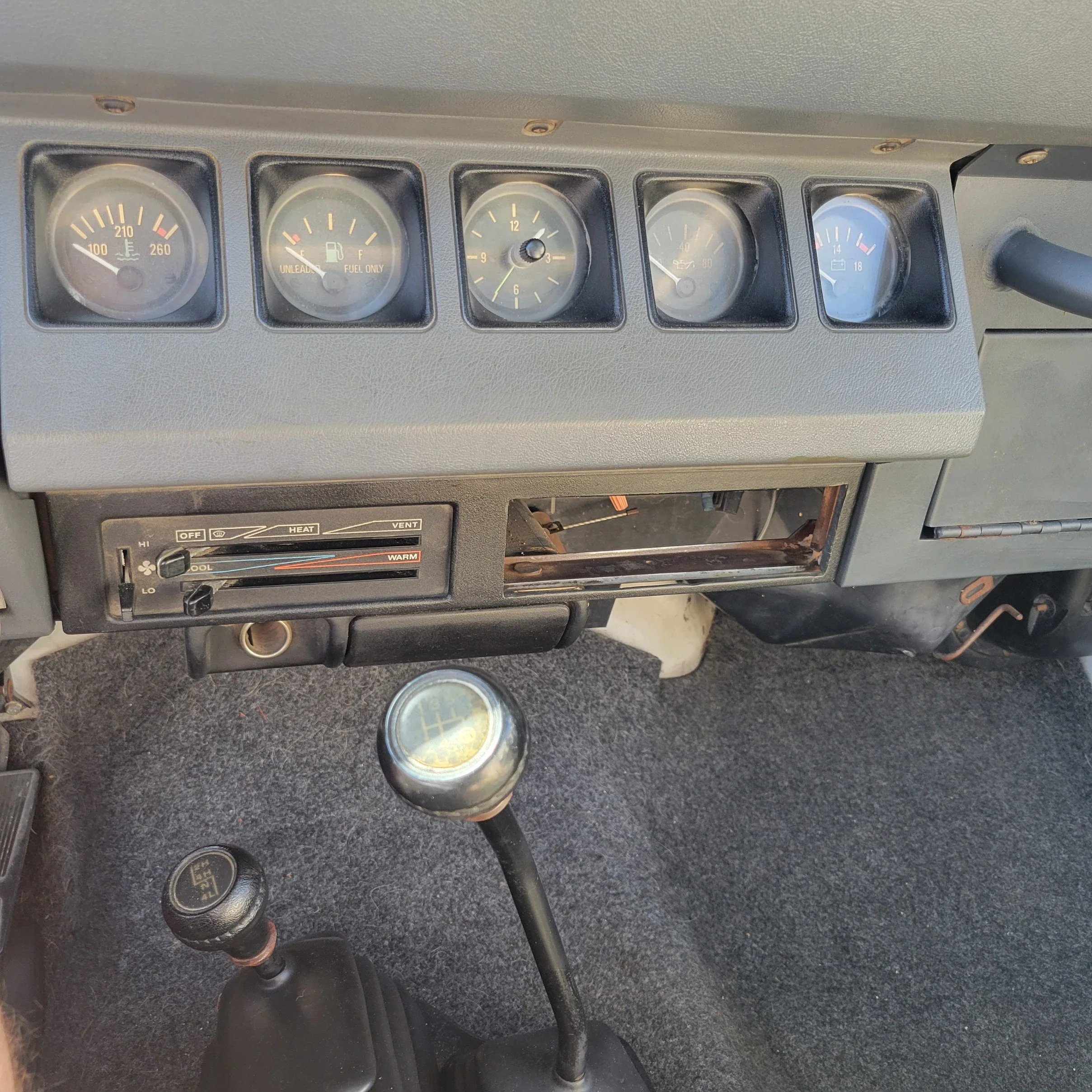 Jeep-Wrangler-4wd-1989-White-Gray-22